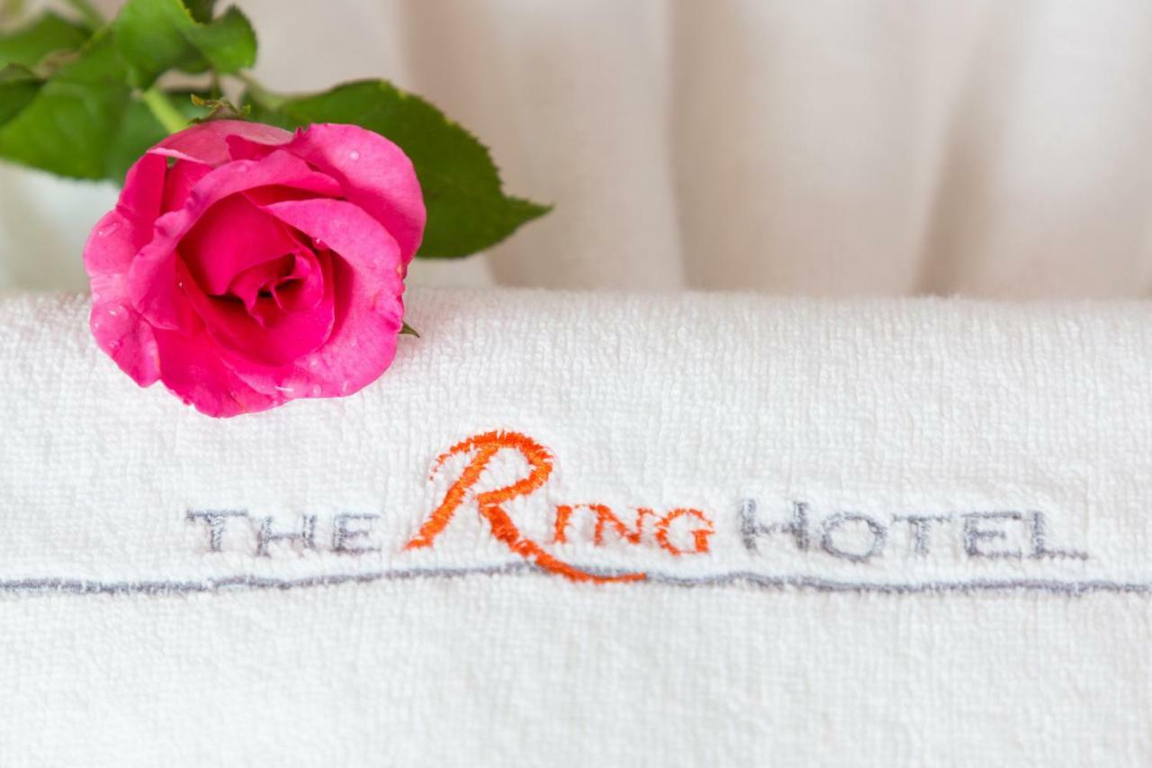 The Ring Hotel Хат Яй Екстериор снимка